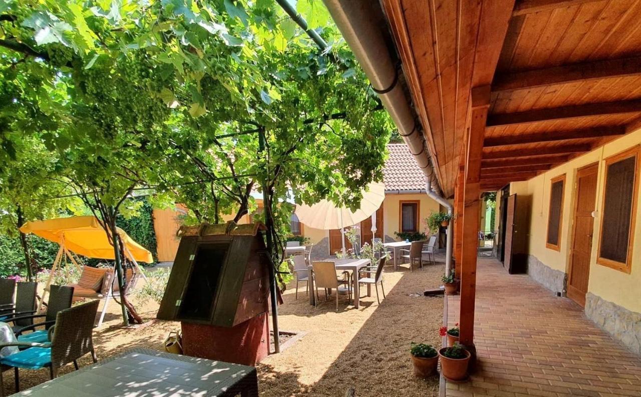 Apartmán Muskátlis Ház Balatonlelle Exteriér fotografie